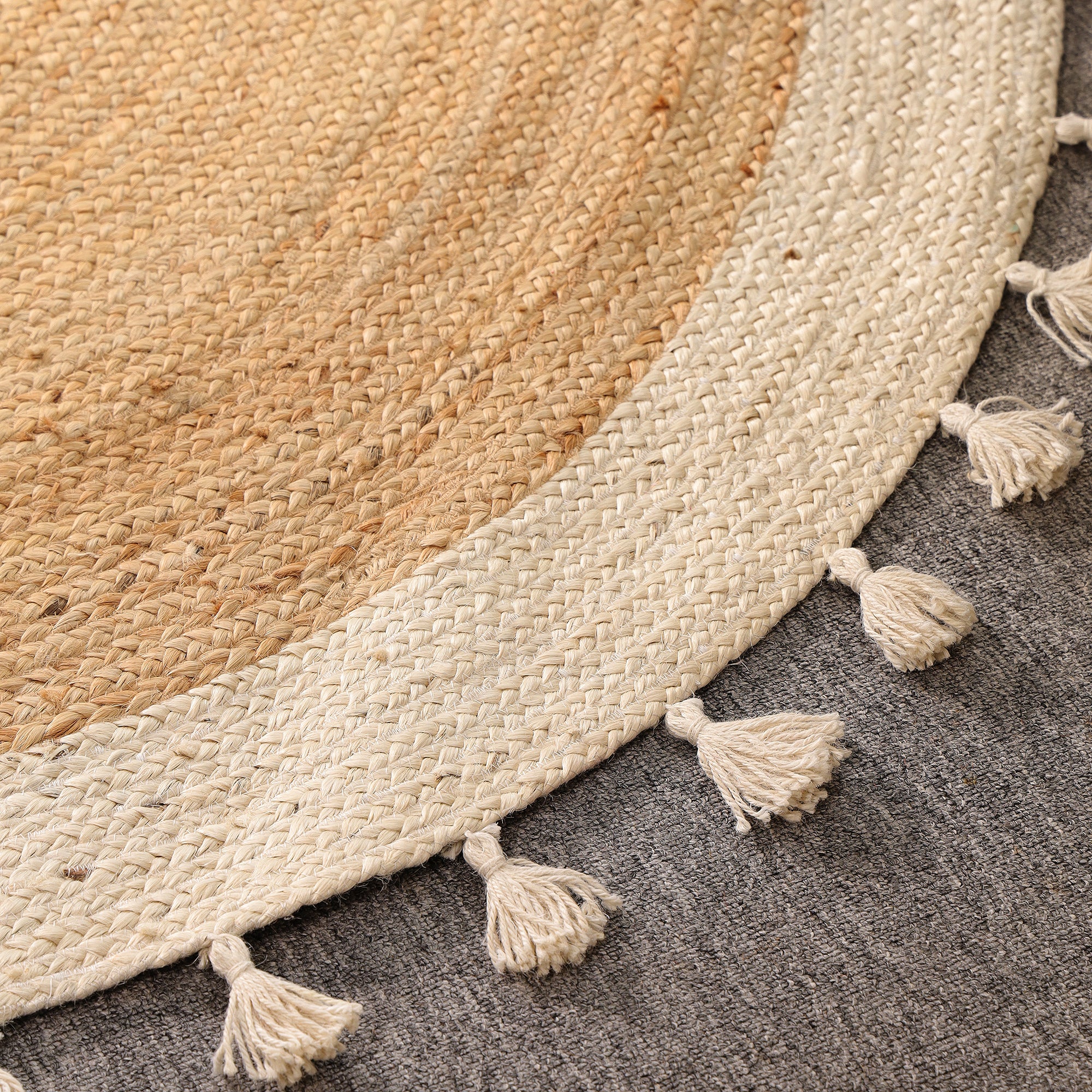 Handwoven Round Jute Rug with Cotton Border & Tassels – Natural Boho Area Rug for Living Room & Bedroom